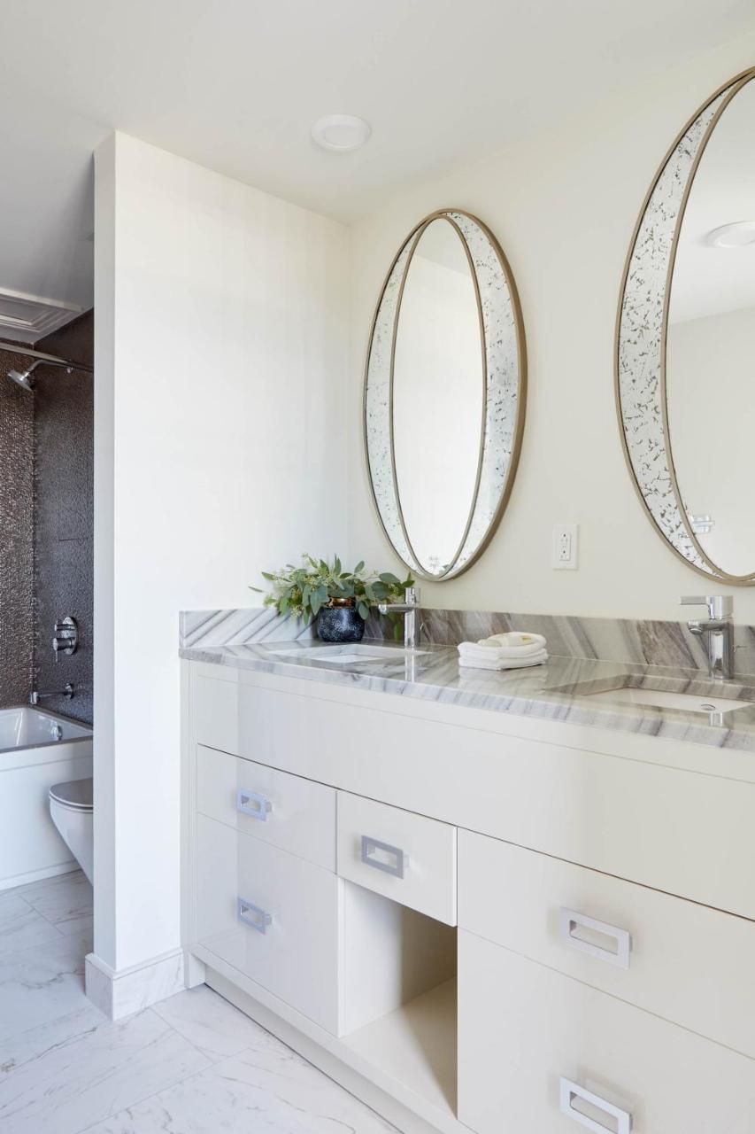 Deluxe Canal Street Suites By Sonder New Orleans Room photo